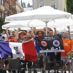 
              Glasgow Rangers supporters cheer outside a bar in downtown Seville, Spain, Tuesday, May 17, 2022. Eintracht Frankfurt will play Glasgow Rangers in the Europa League final Wednesday evening in Seville. (AP Photo/Angel Fernandez)
            