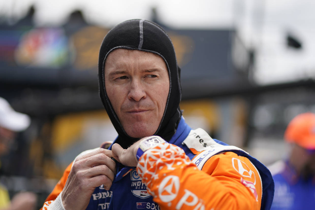 Scott Dixon, of New Zealand, prepares to drive during the final practice for the Indianapolis 500 a...