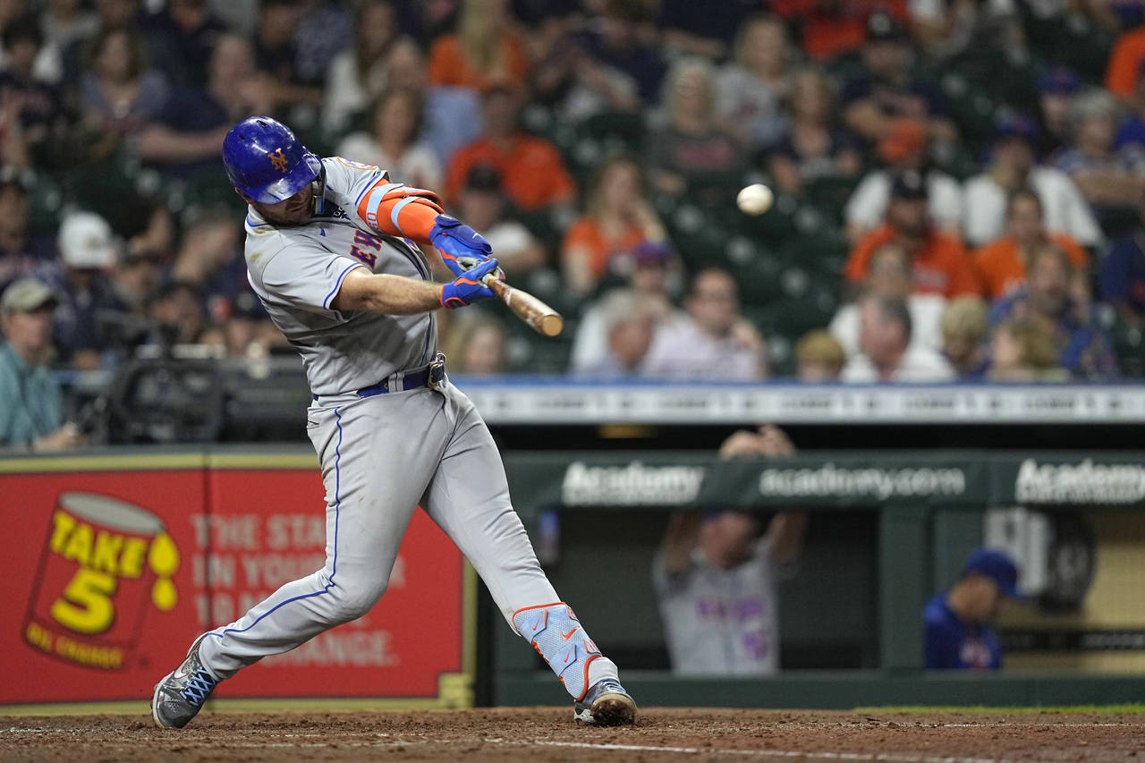 New York Mets' Pete Alonso hits a home run against the Houston Astros during the sixth inning of a ...