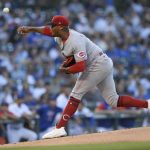 
              Cincinnati Reds starter Hunter Greene throws to a Chicago Cubs batter during the first inning of a baseball game Wednesday, June 29, 2022, in Chicago. (AP Photo/Paul Beaty)
            