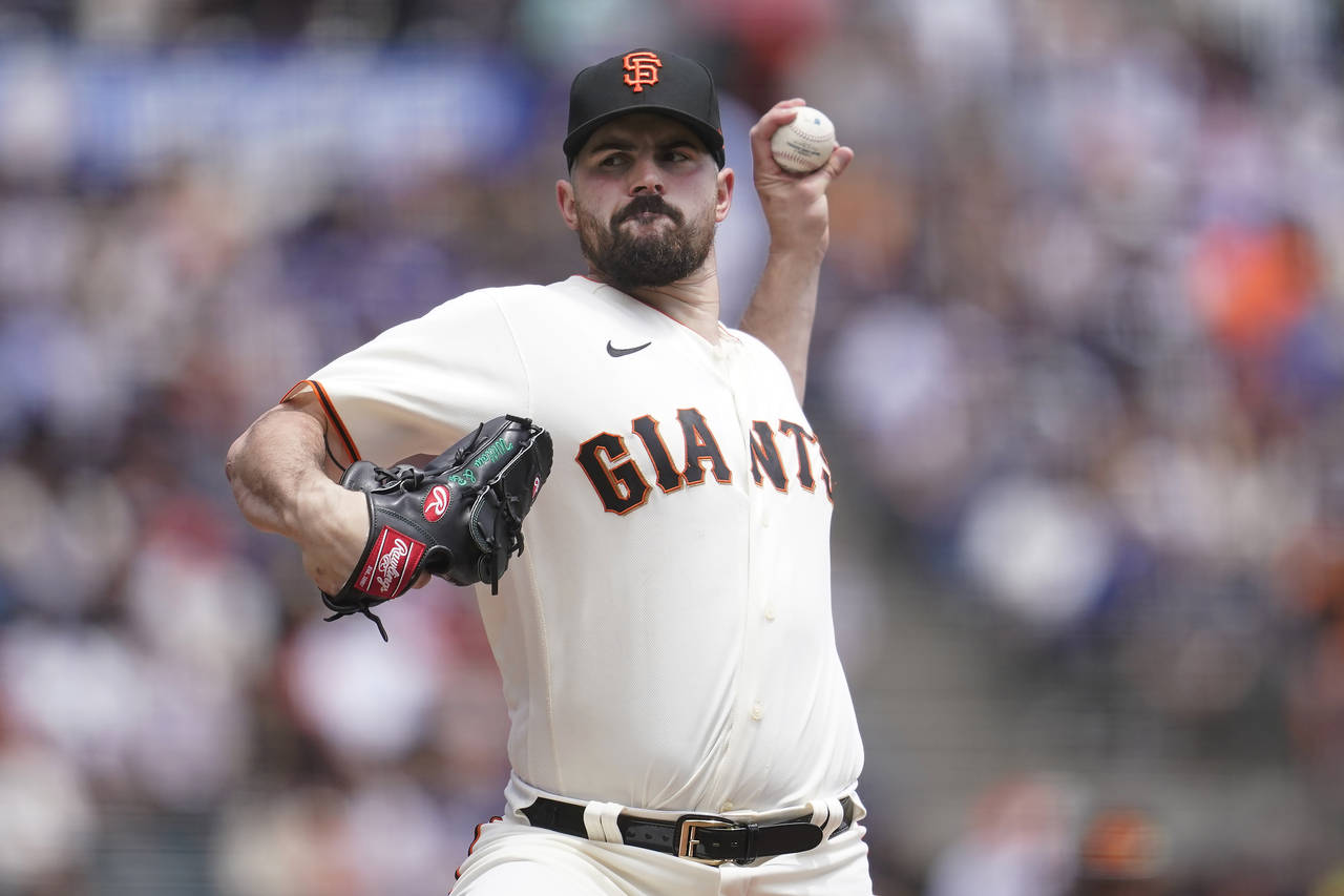 San Francisco Giants' Carlos Rodon pitches against the Los Angeles Dodgers during the first inning ...