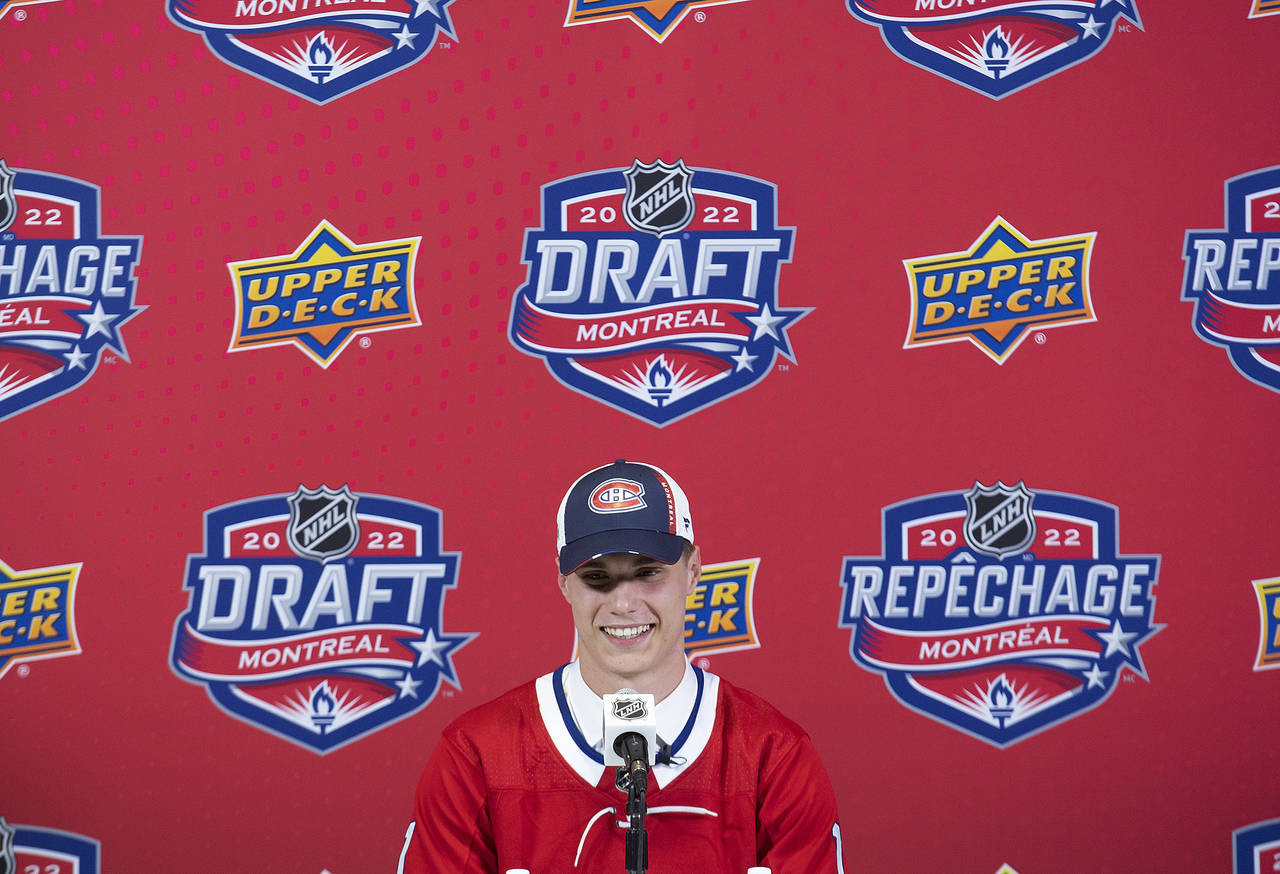 Montreal selects Juraj Slafkovsky with first pick in draft