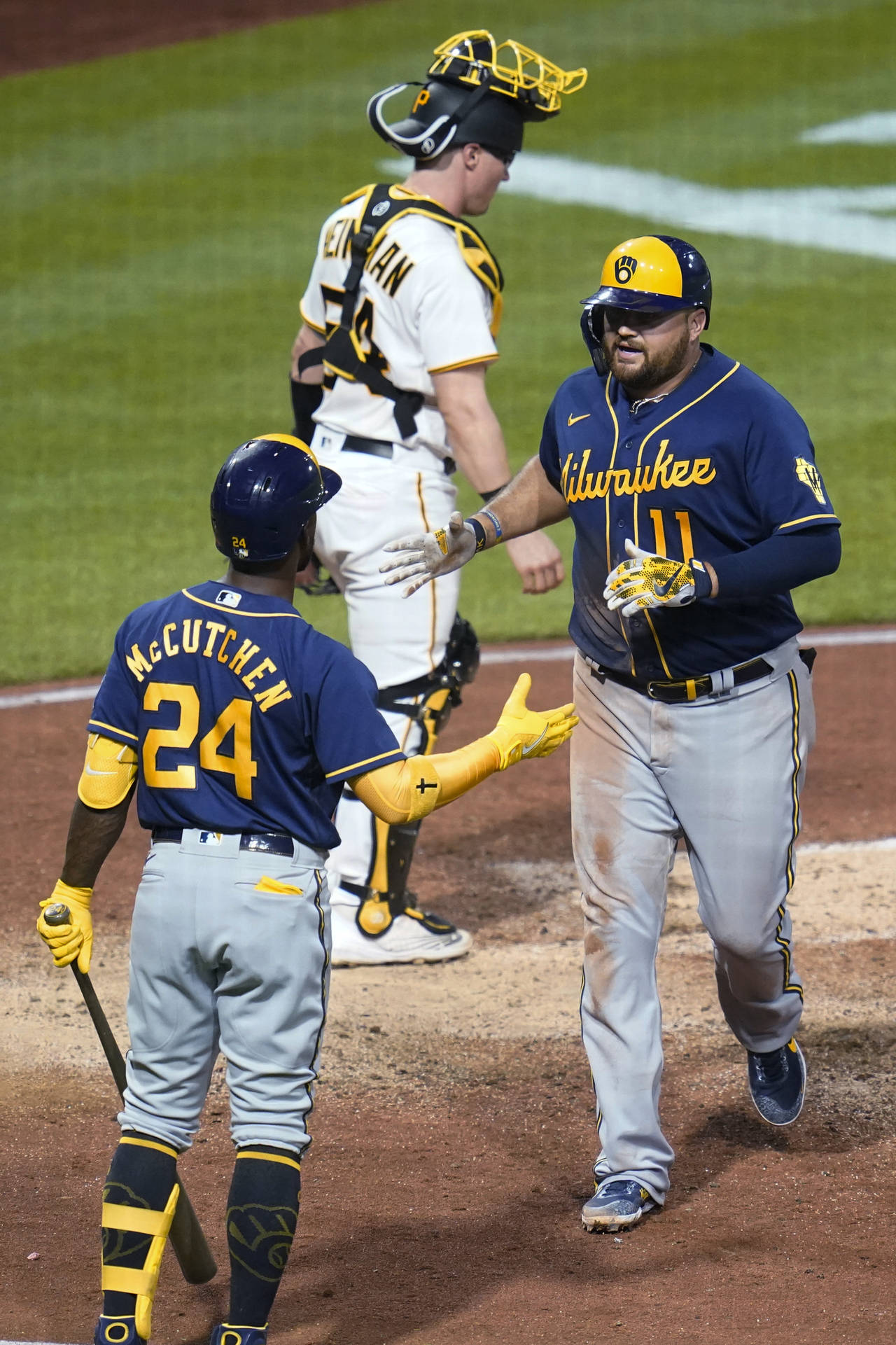Kolten Wong blasts 3 home runs in Milwaukee Brewers' victory over