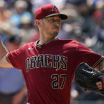 
              Arizona Diamondbacks starting pitcher Zach Davies throws against the Chicago White Sox during the first inning of a baseball game in Chicago, Sunday, Aug. 28, 2022. (AP Photo/Nam Y. Huh)
            