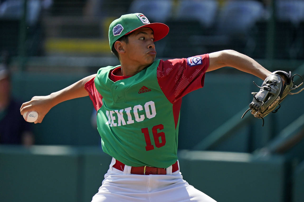 Mexico's David Zarate delivers during the second inning of a baseball game against Curacao, at the ...