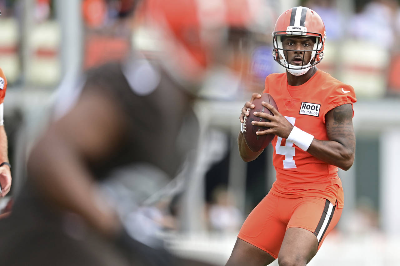 Cleveland Browns quarterback Deshaun Watson looks to throw during NFL football practice in Berea, O...