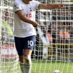 
              Tottenham's Harry Kane celebrates scoring his side's second goal during the English Premier League soccer match between Nottingham Forest and Tottenham Hotspur at the City Ground stadium in Nottingham, England, Sunday, Aug. 28, 2022.(AP Photo/Rui Vieira)
            