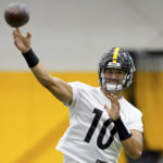 
              Pittsburgh Steelers quarterback Mitch Trubisky throws  during NFL football practice Tuesday, Aug. 30, 2022, in Pittsburgh. (Matt Freed/Pittsburgh Post-Gazette via AP)
            