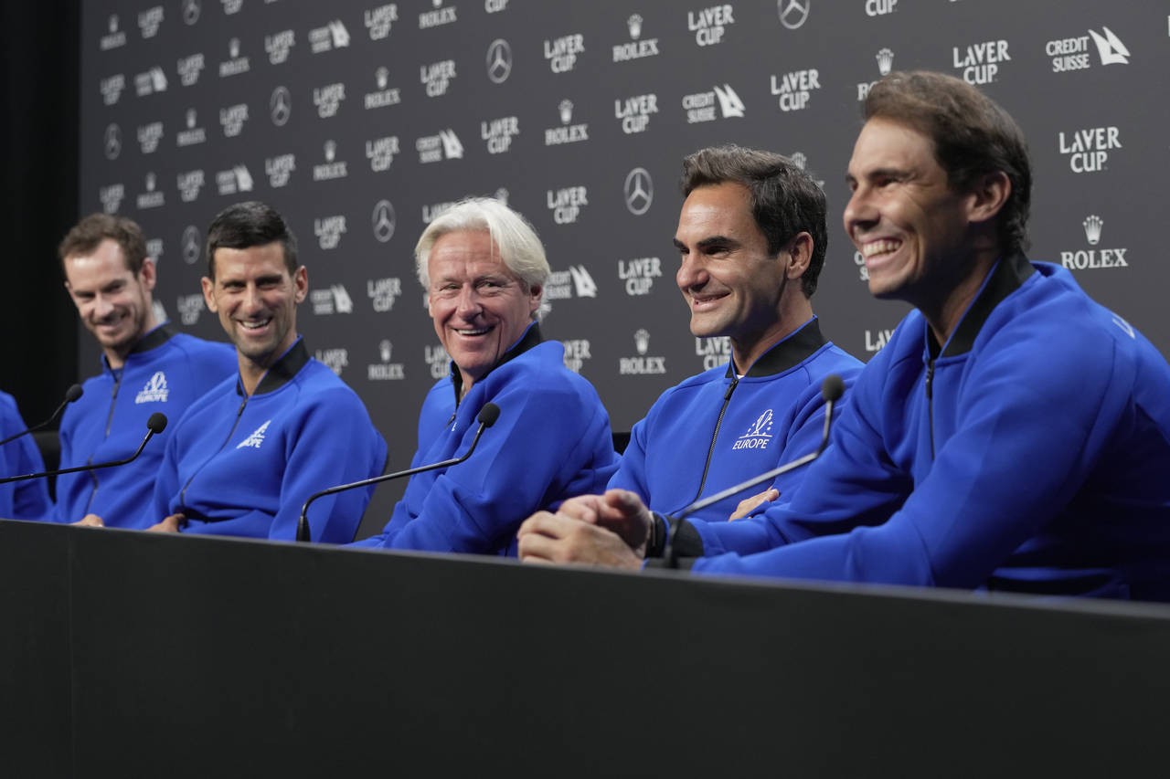 From left, Britain's Andy Murray, Serbia's Novak Djokovic, Captain Björn Borg, Switzerland's Roger...