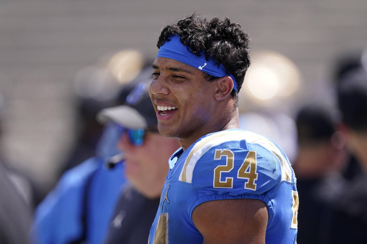 2023 NFL Draft: RB Zach Charbonnet, UCLA, Pick No. 52