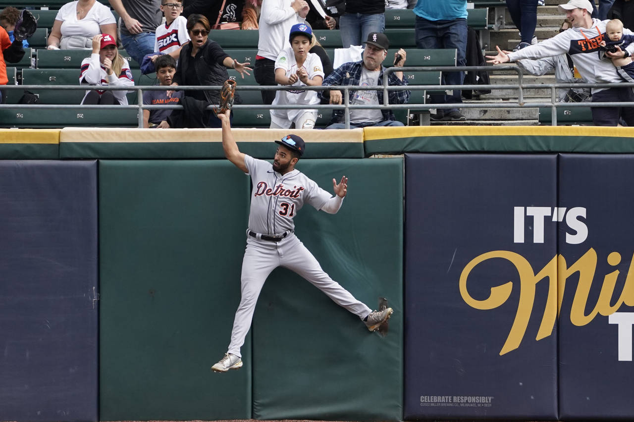 Detroit Tigers center fielder Riley Greene (31) catches a ball hit by Chicago White Sox's Andrew Va...