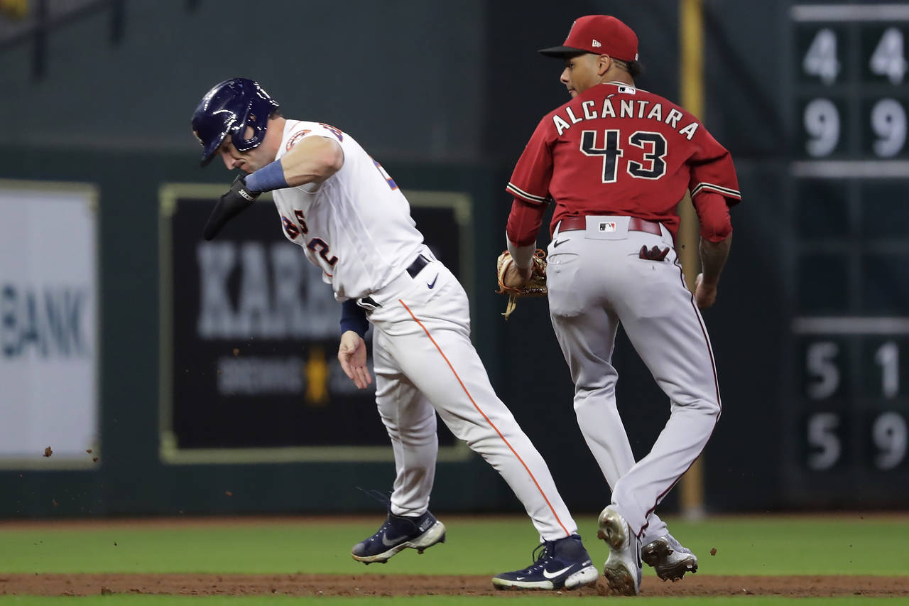 Astros' McCullers: Kelly throwing near Bregman's head was