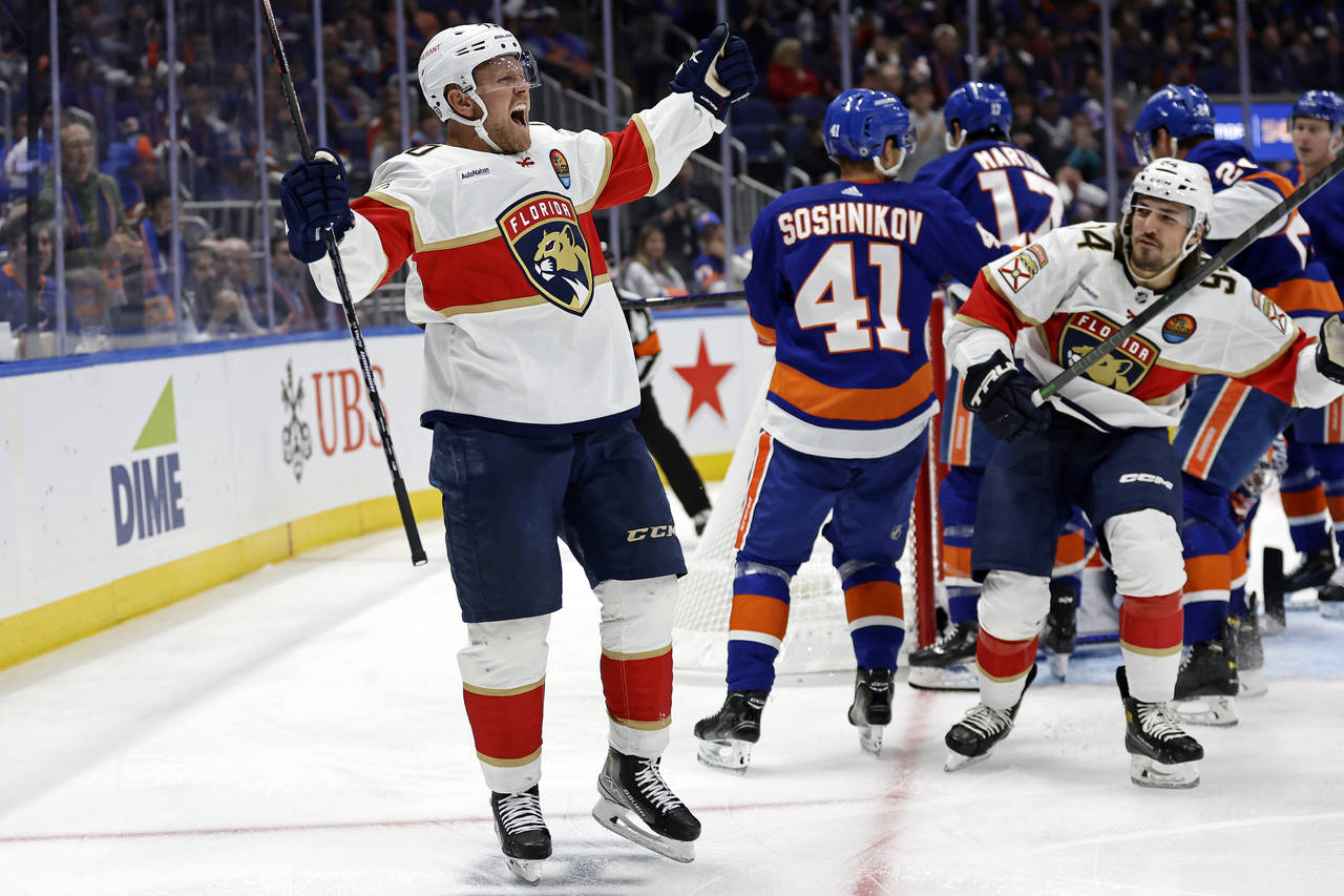 Florida Panthers right wing Patric Hornqvist celebrates his goal against the New York Islanders dur...