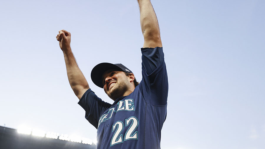 Mariners catcher Luis Torrens gets a win, Seattle sweeps Tigers in DH