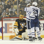 
              Toronto Maple Leafs right wing William Nylander celebrates a goal with center Auston Matthews near Pittsburgh Penguins goalie Casey DeSmith (1) during the second period of an NHL hockey game, Saturday, Nov. 26, 2022, in Pittsburgh. (AP Photo/Philip G. Pavely)
            