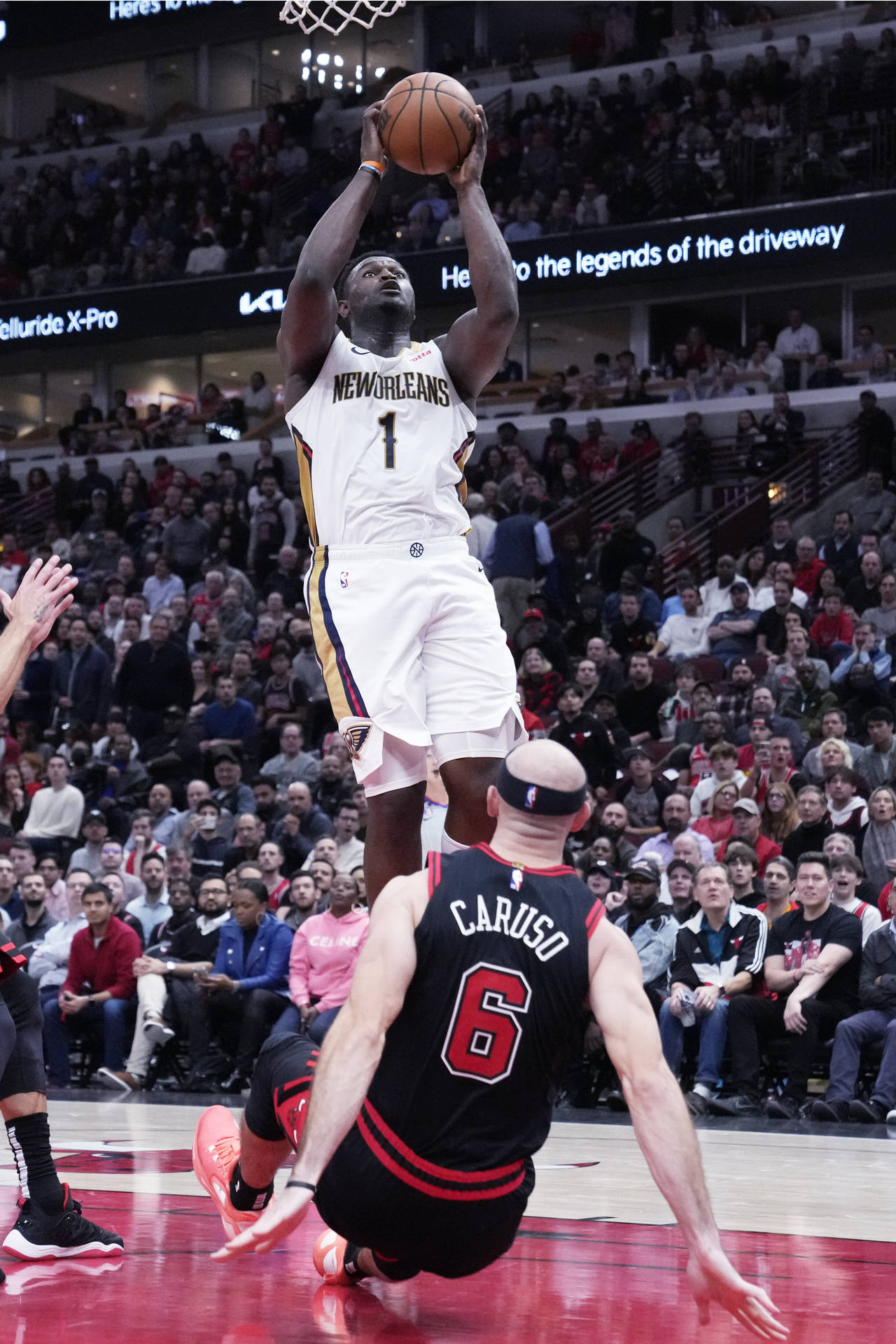 Chicago Bulls guard Goran Dragic (7) moves the ball down court in the first  half of an NBA basketball game against the New Orleans Pelicans in New  Orleans, Wednesday, Nov. 16, 2022. (