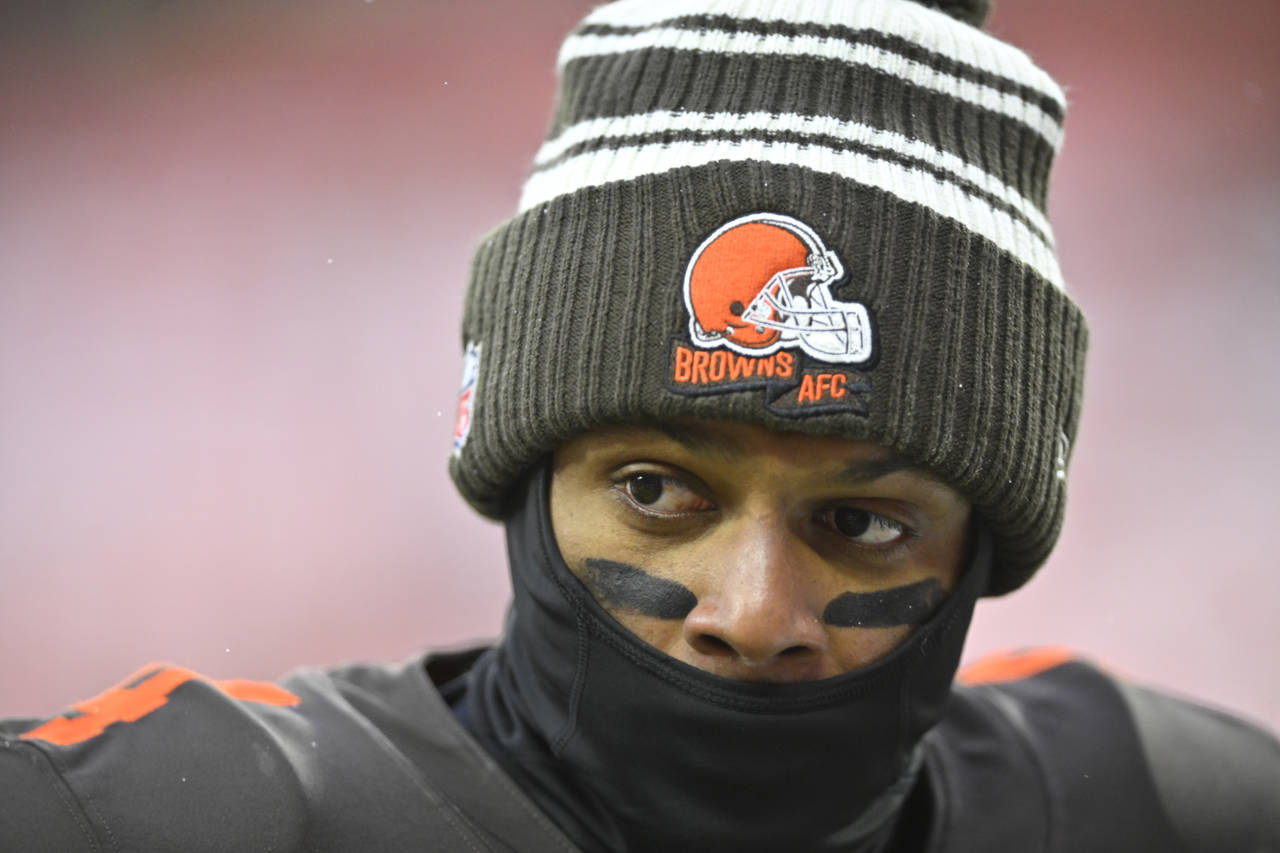 Blustery conditions lead to extremely low Saints-Browns over/under