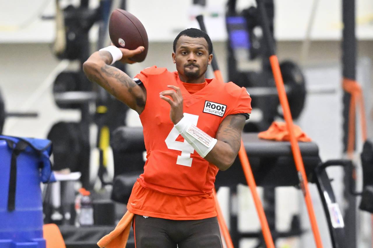 Cleveland Browns quarterback Deshaun Watson throws a pass during an NFL football practice at the te...