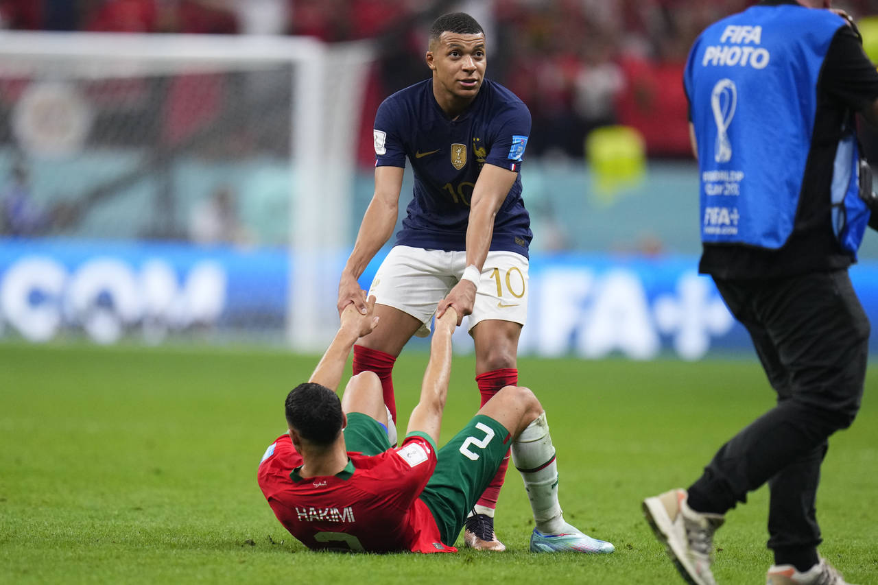 France fans hail Mbappe's dazzling World Cup final performance, Qatar  World Cup 2022 News