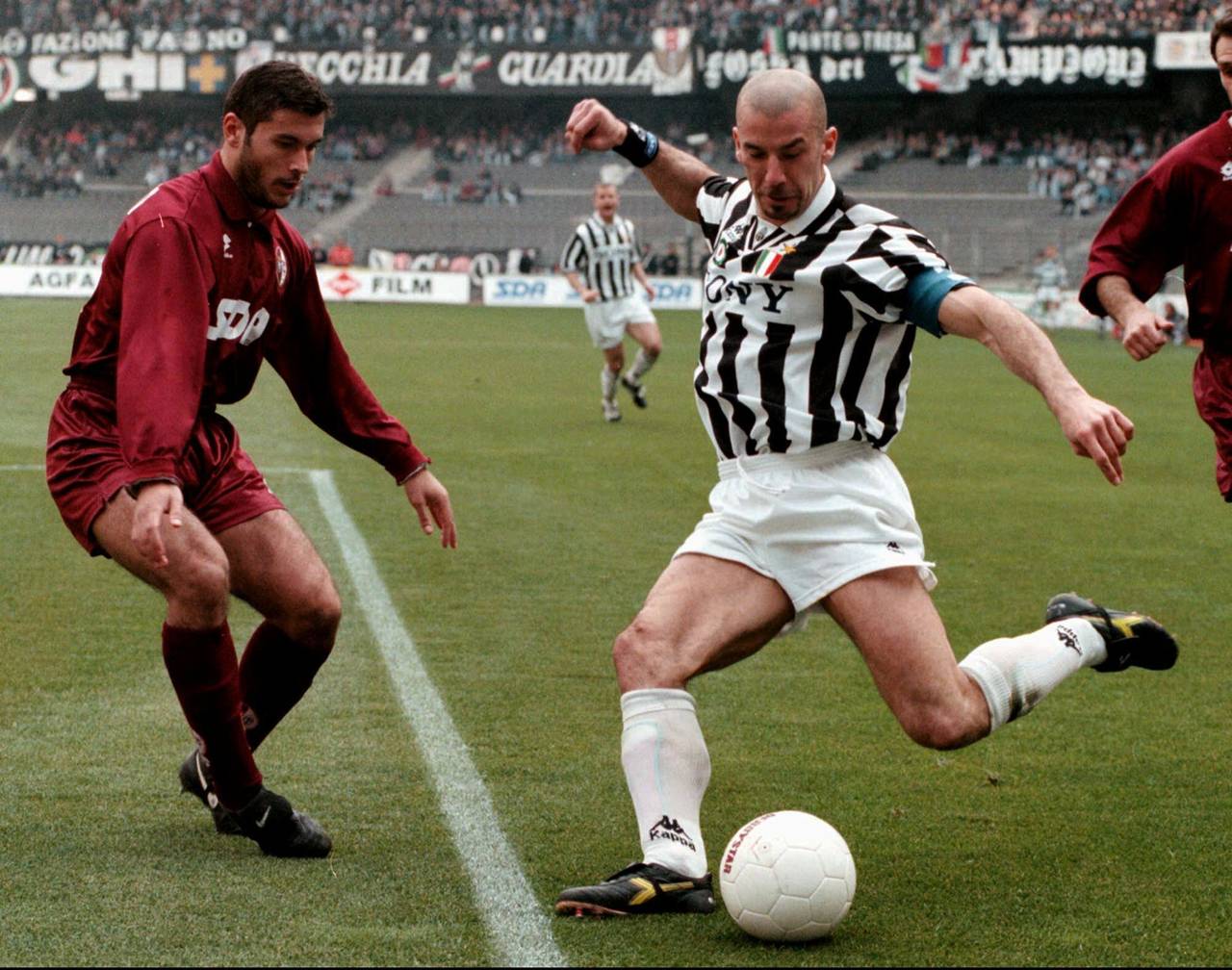 Gianluca Vialli Former Italy Striker Dies At 58 Seattle Sports