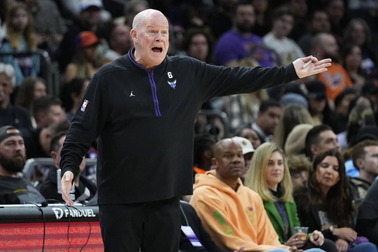 Charlotte Hornets head coach Steve Clifford tells during the second half of an NBA basketball game ...