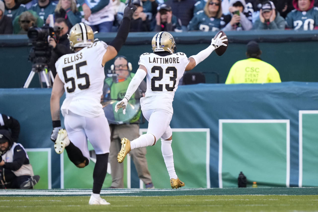 New Orleans Saints cornerback Marshon Lattimore (23) returns an interception for a touchdown in the...