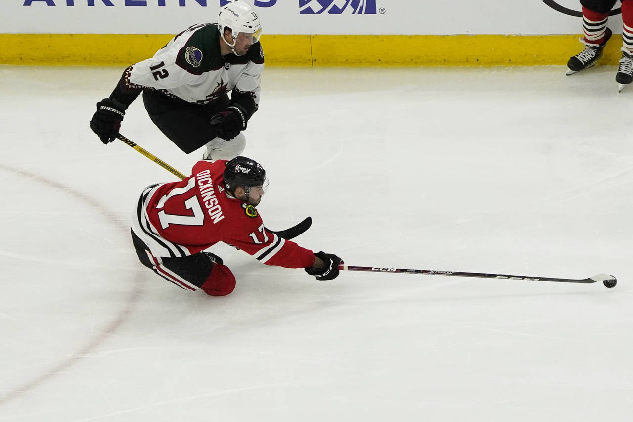 Blackhawks' Jaxson Stauber soaking up emergency call-up to NHL