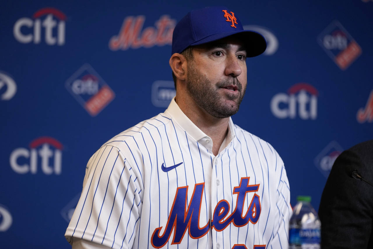 FILE - New York Mets pitcher Justin Verlander attends a news conference at Citi Field, Dec. 20, 202...