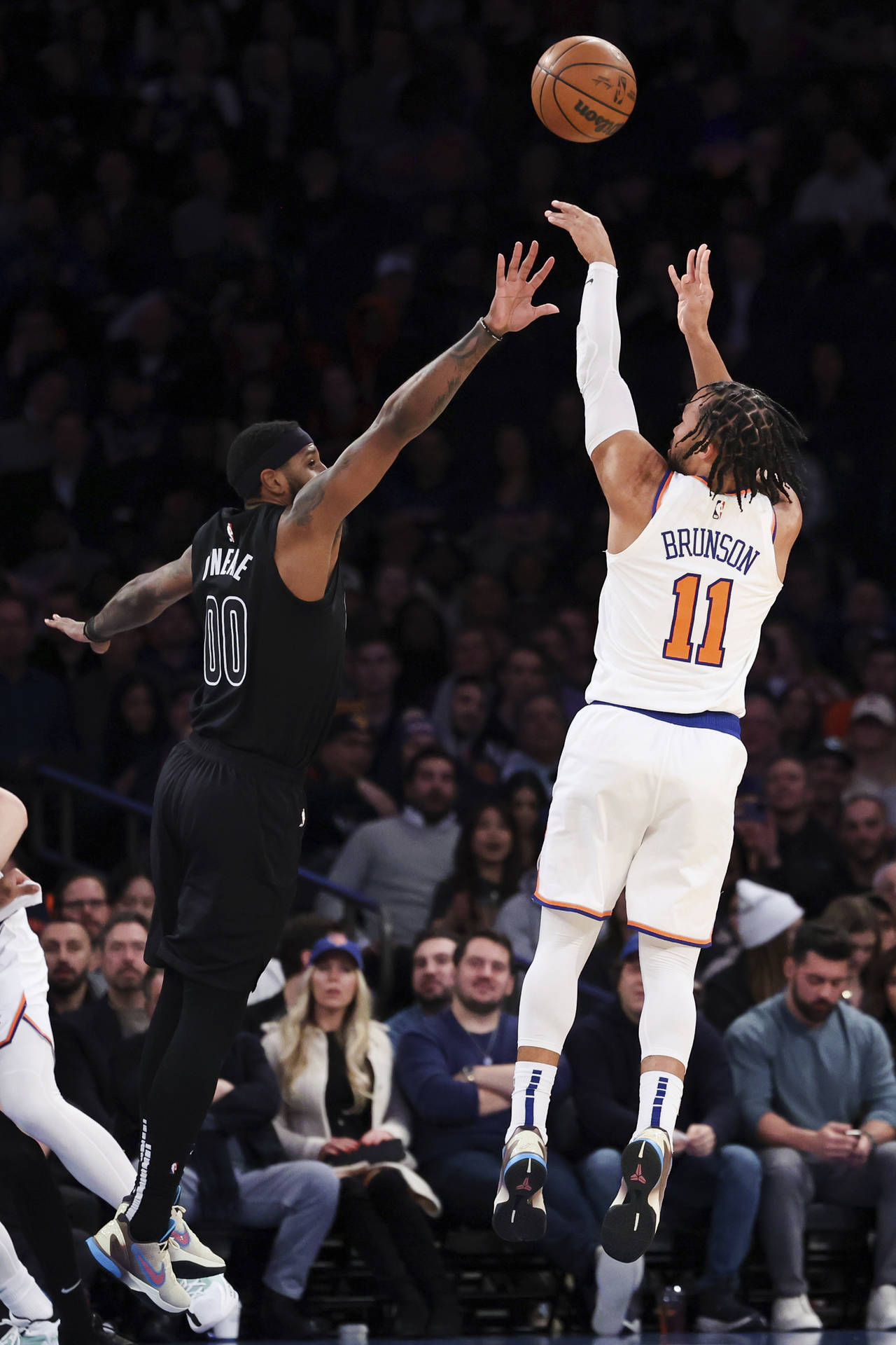 Jalen Brunson scores 34 points to lead the Knicks past the