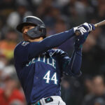 Julio Rodríguez delivers in 4-run 9th against All-Star closer Camilo Doval  as Mariners beat Giants 6-5 
