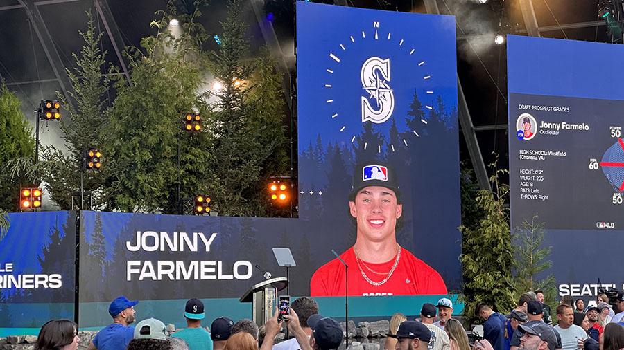 Seattle Mariners Jonny Farmelo...