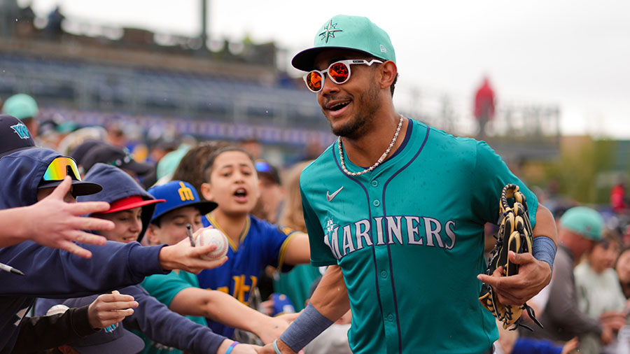 Seattle Mariners Odds & Ends: MLB The Show ratings, uni notes
