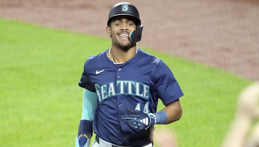 Seattle Mariners OF Julio Rodríguez...