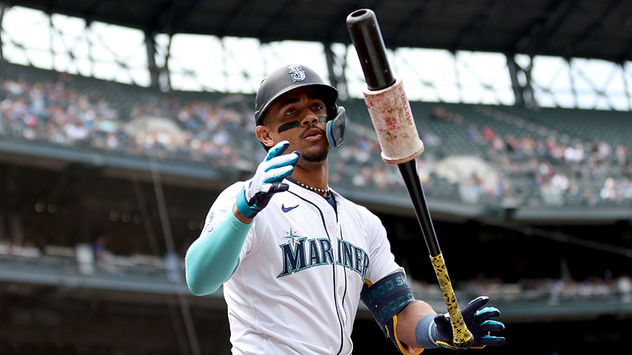 Why is Seattle Mariners' Julio Rodríguez having a 'mystifying' year? -  Seattle Sports