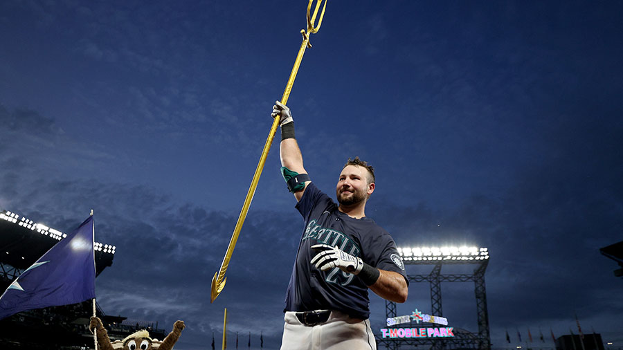 Seattle Mariners radio call of Raleigh walk-off slam is instant classic