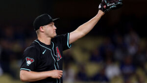 Report: D-backs to DFA former Mariners closer Paul Sewald