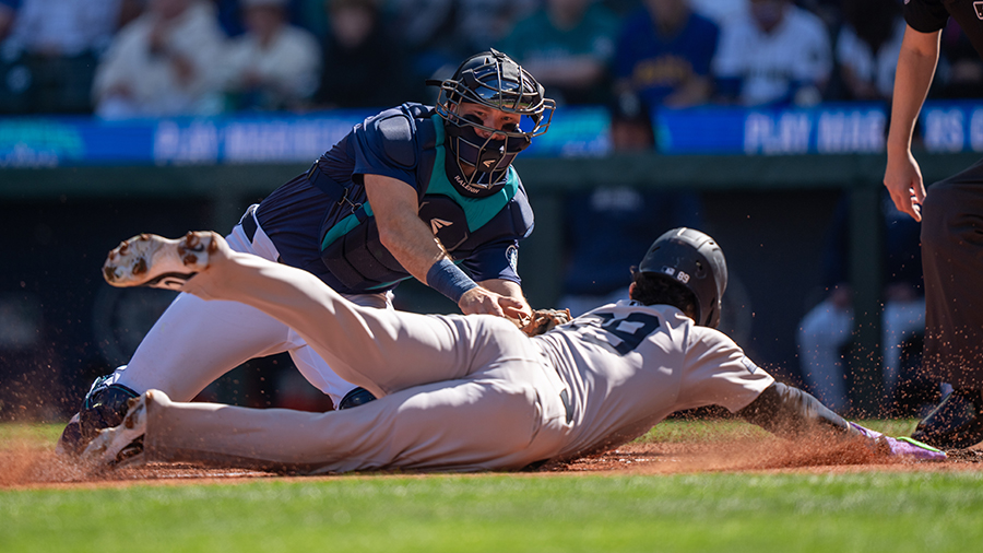 Seattle Mariners Cal Raleigh tag out New York Yankees Jasson Dominguez 2024...