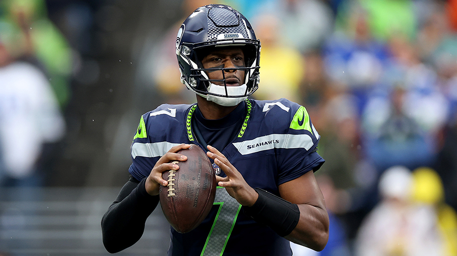 Seattle Seahawks Geno Smith passes Washington Commanders 2023...