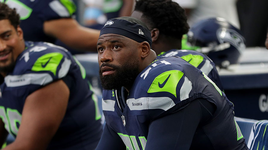 Seattle Seahawks place Fant on IR, sign practice squad OL