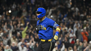 The Mariners are coming alive just before it’s too late