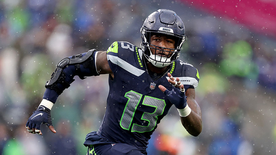 Seattle Seahawks Ernest Jones IV...