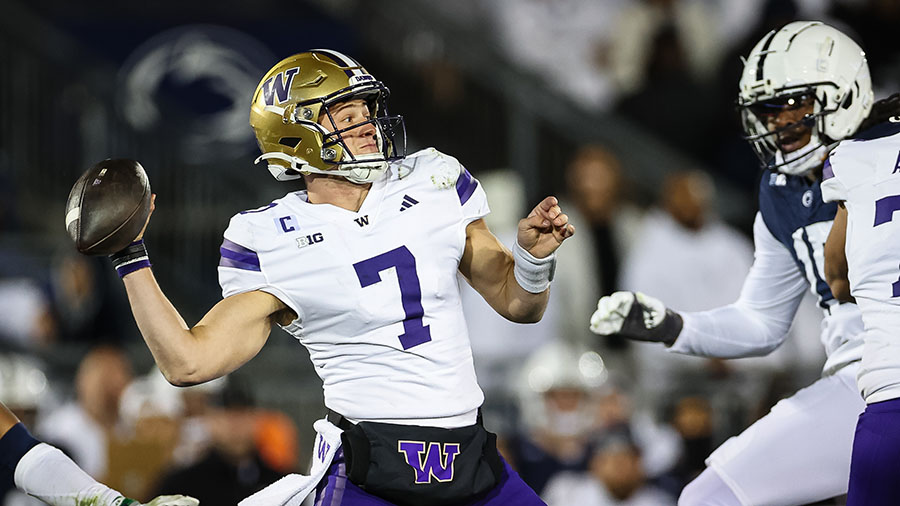 UW Huskies QB Will Rogers...