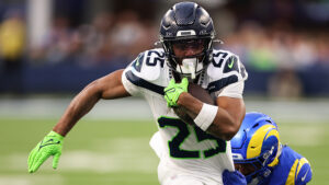 Report: Seahawks plan to waive RB Kenny McIntosh