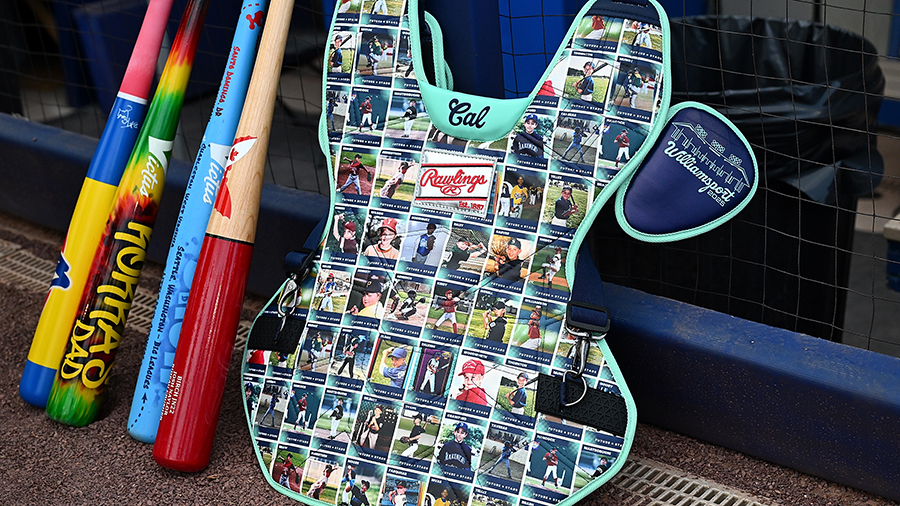 Seattle Mariners Cal Raleigh chest protector Little League Classic 2025...