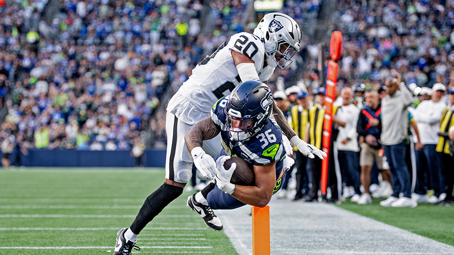 Seattle Seahawks George Holani touchdown dive Las Vegas Raiders preseason 2025...