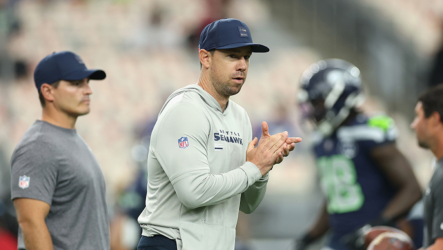 Seattle Seahawks Klint Kubiak...