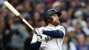 Mariners unveil expected return date for Brendan Donovan