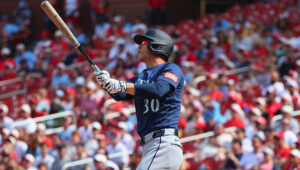 Mariners’ Refsnyder makes ‘no excuses,’ returns with mechanical tweaks