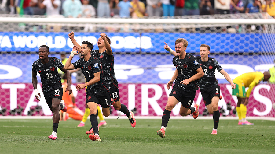 World Cup: Canada earns 1st-ever trip to round of 16