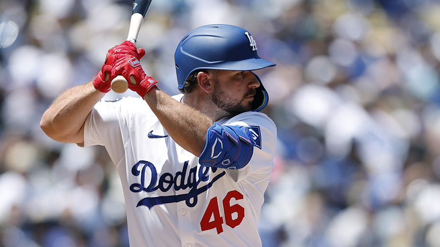 Seattle Mariners acquire Buddy Kennedy 2025 Dodgers...